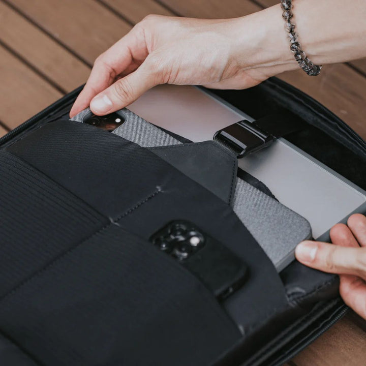 PYX: 24L Everyday Travel Backpack (Midnight Blue)