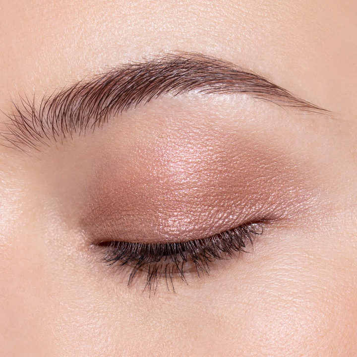 Luminescent Eye Shade