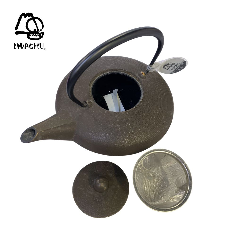 IWACHU Cast Iron Teapot Kettle with Tea Strainer 0.6L (Dark Brown & Gold) | Isetan KL Online Store