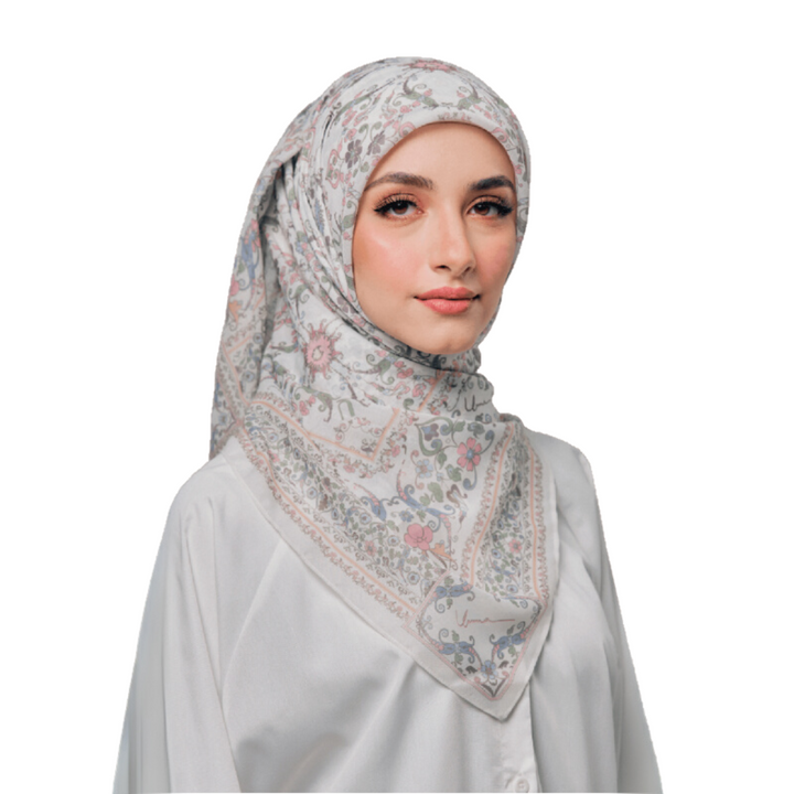 Majestica Printed Square