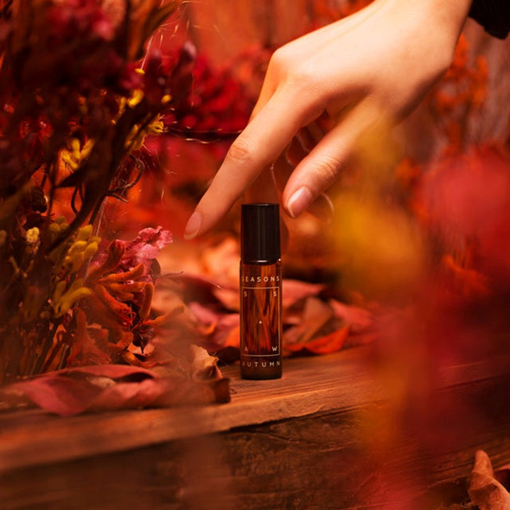 BLOOMY LOTUS 4 Seasons Roll On Fragrance Oil 10ml (Autumn) | Isetan KL Online Store