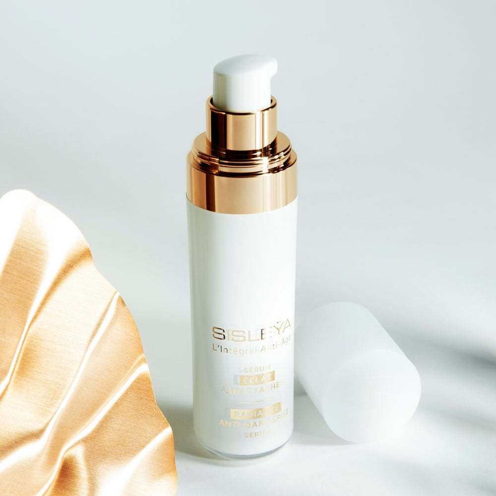 SISLEY PARIS Sisleÿa L'Intégral Anti-Âge Radiance Anti-Dark Spot Serum 30ml