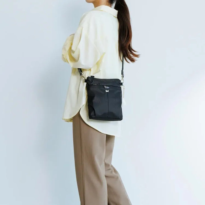 Cheri 17941 Crossbody Bag