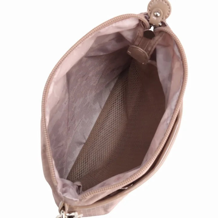 Cheri 17941 Crossbody Bag