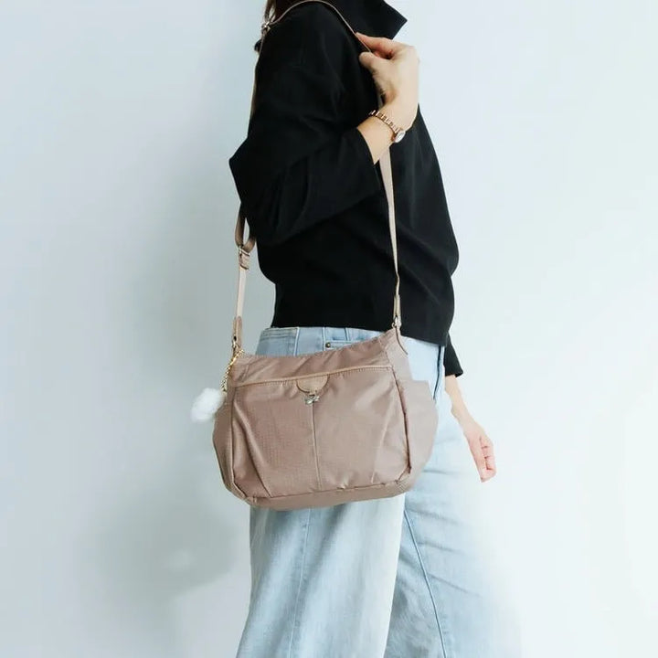 Cheri 17942 Crossbody Bag