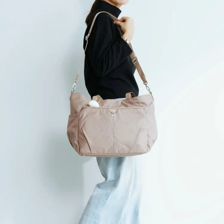 Cheri 17946 Tote Bag