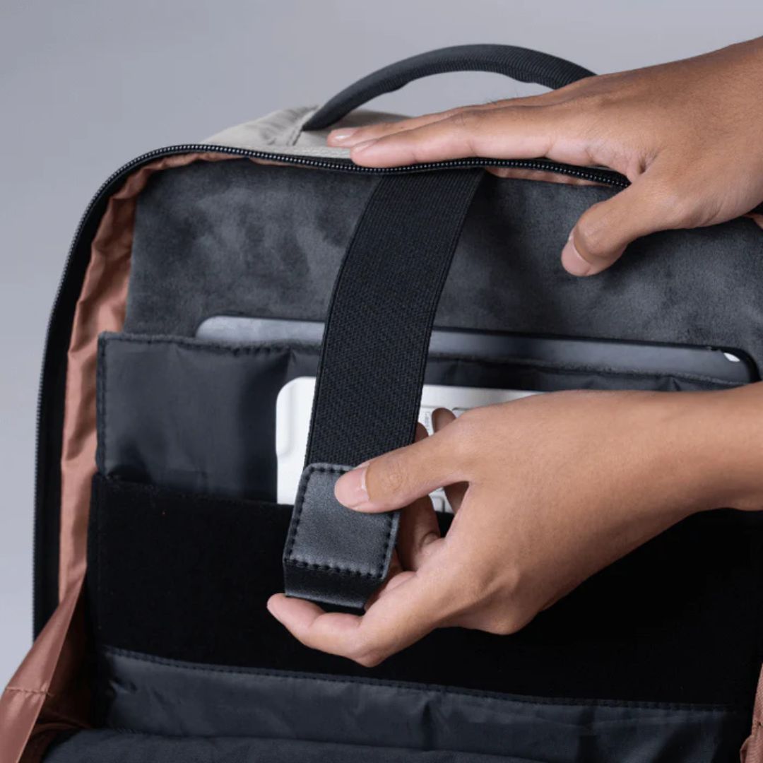 Kinesis: 18L Ultimate Work Backpack (Forest Green)
