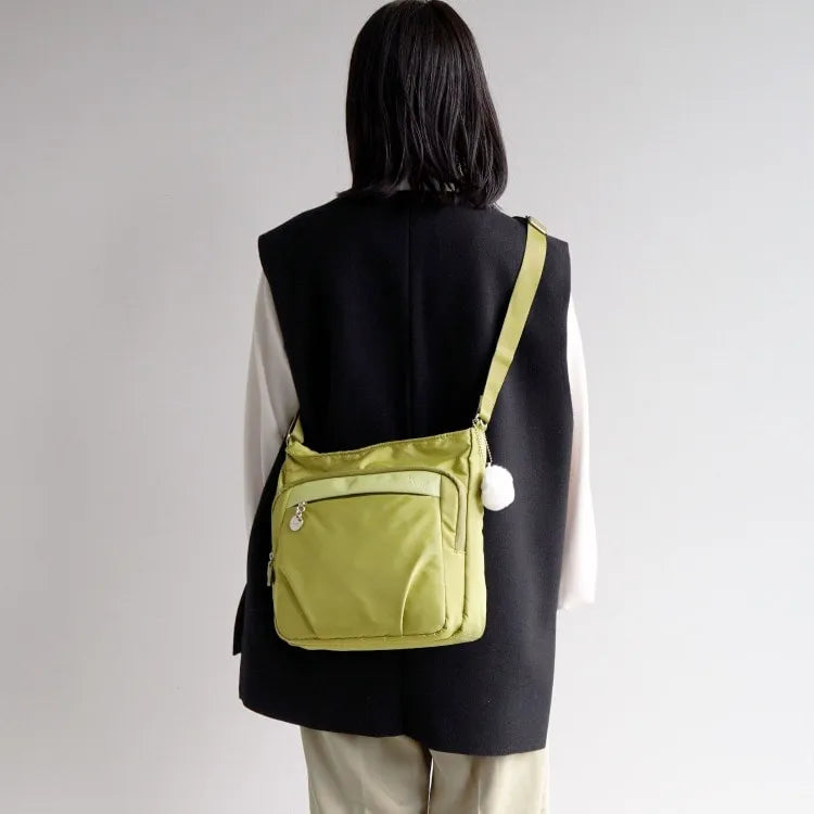 PJ1-4th 67643 Sling bag 6L