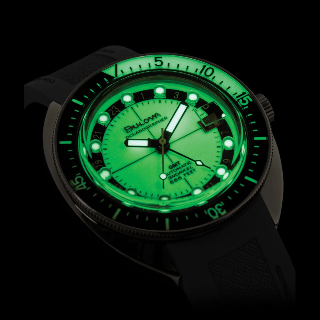 98B407 Oceanographer GMT - Luminescent White