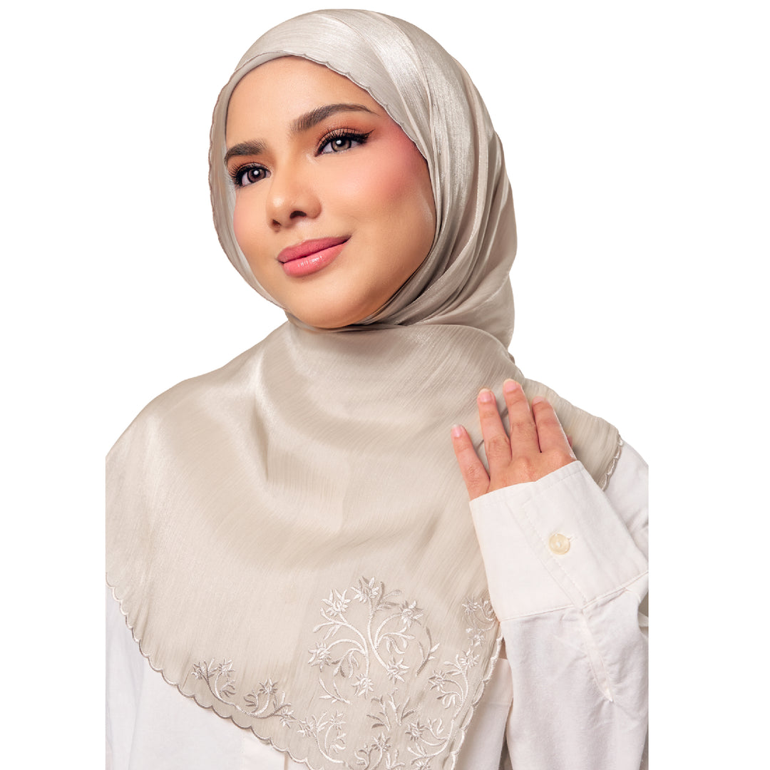 Sulam Juita Shiny Crinkle Satin Chiffon Scarf