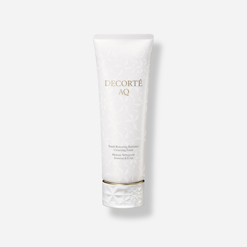 AQ Youth Renewing Radiance Cleansing Foam 125g