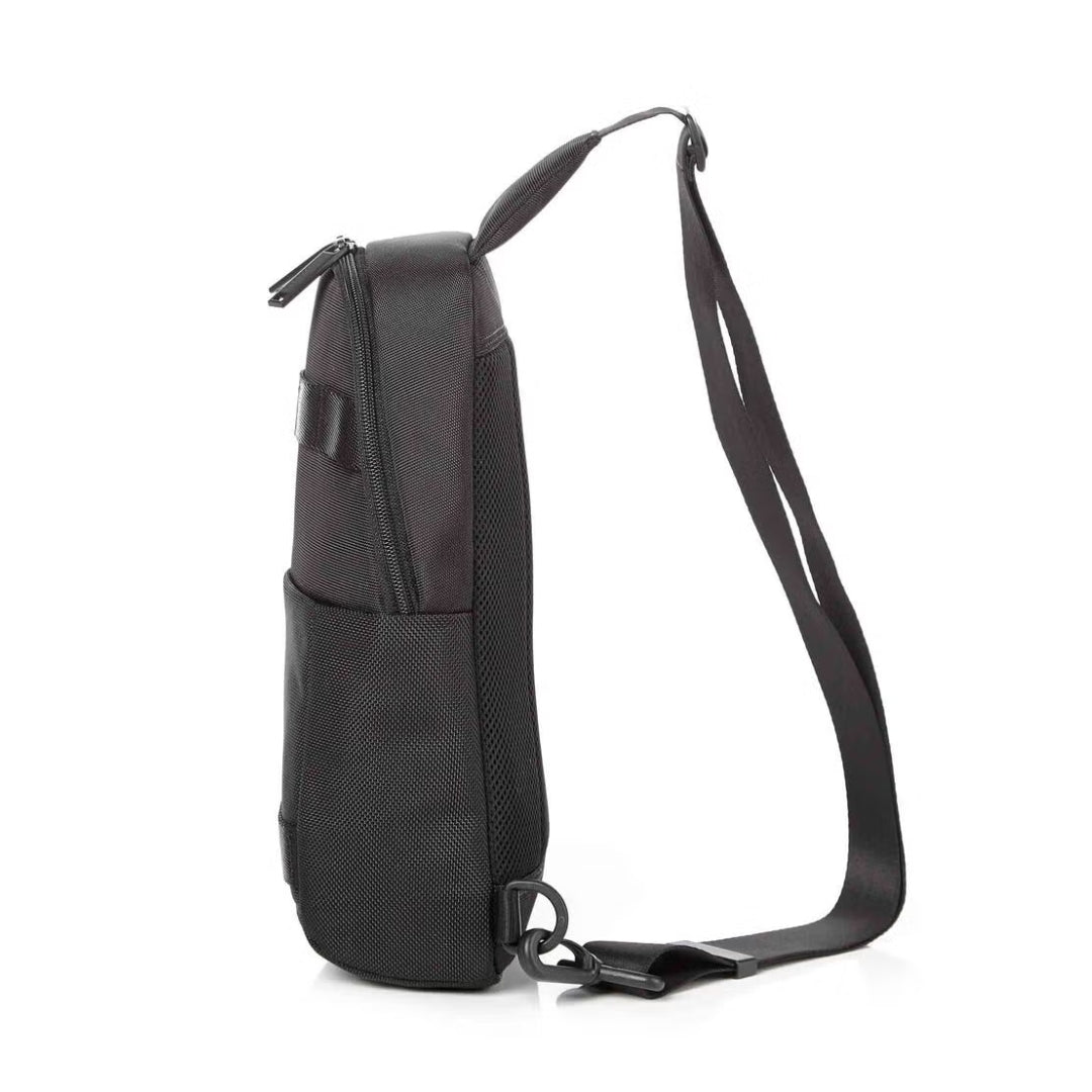 SAMSONITE RED Warfe Sling (Black) | Isetan KL Online Store