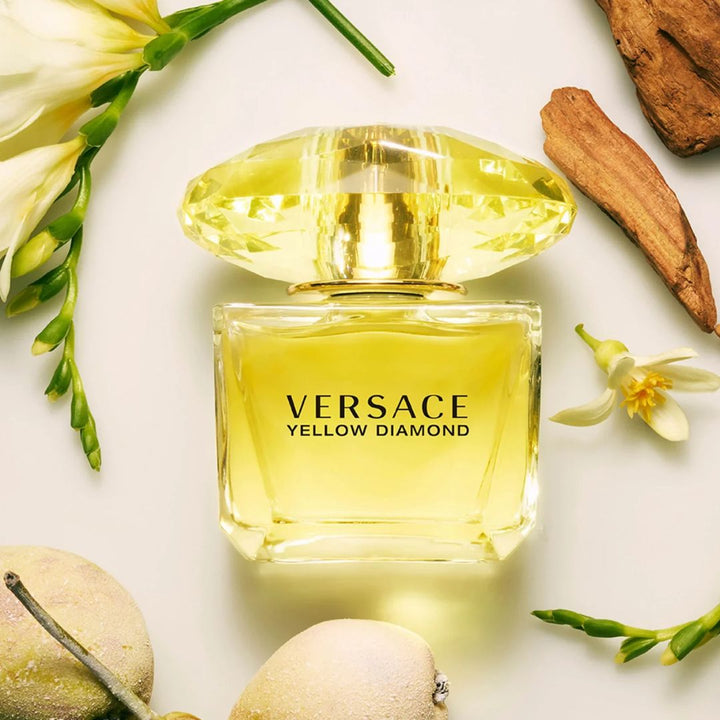 Travel Set :Versace Yellow Diamond EDT 90ml + Body lotion 100ml -LIMITED EDITION