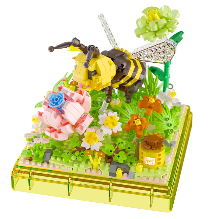 KOCO Insect n Plant Bee w Case 668pcs | Isetan KL Online Store