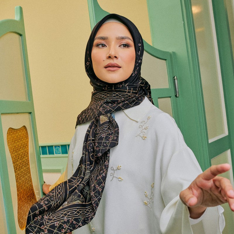 AMEERA ZAINI AZ Ayana Square (Onyx) | Isetan KL Online Store