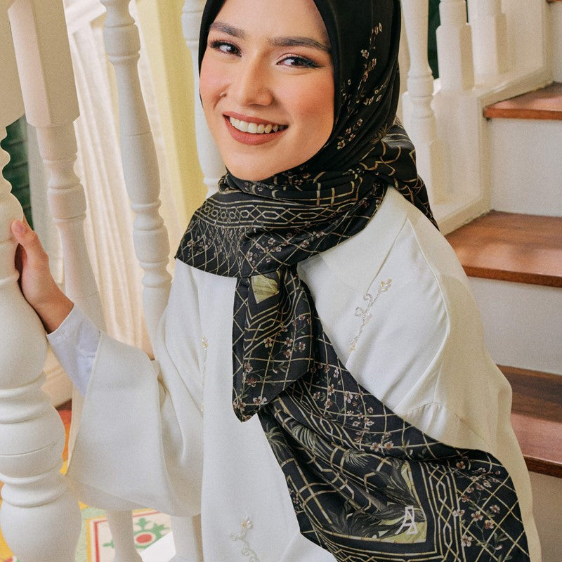 AMEERA ZAINI AZ Ayana Square (Onyx) | Isetan KL Online Store