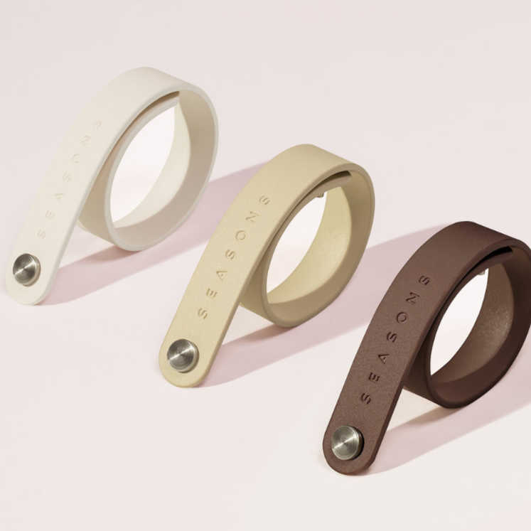 BLOOMY LOTUS Short Diffuser Strap 26cm | Isetan KL Online Store
