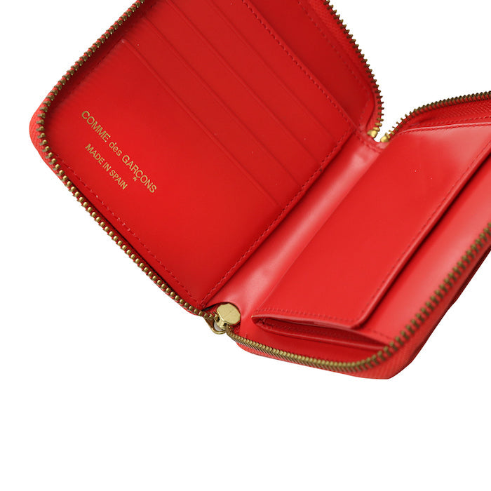 COMME DES GARCONS PLAY Raised Spike Small Wallet (Red) | Isetan KL Online Store