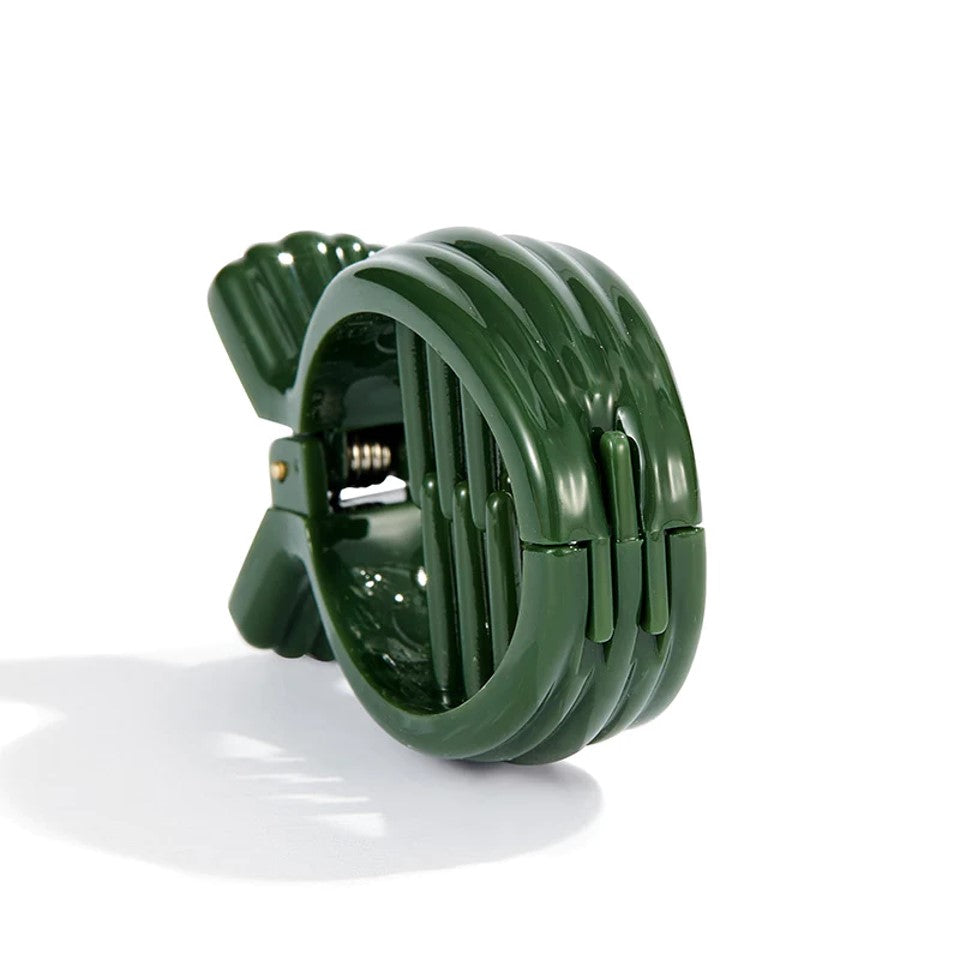EVITA PERONI Fish Hair Claw | Isetan KL Online Store